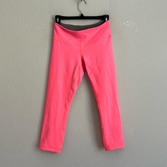 lululemon athletica Pants - Lululemon Wunder Under Leggings 19” Size small Bright Coral